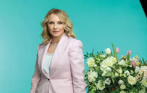 Cine-este-Camelia-Sucu-