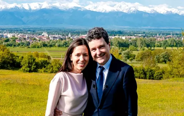 nicusor dan mirabela