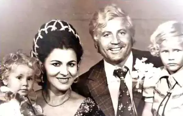 1irina-loghin-cu-sot-si-copii