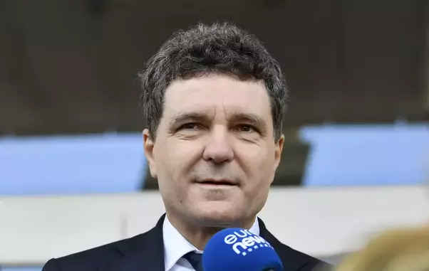 hepta_8358703-1-scaled