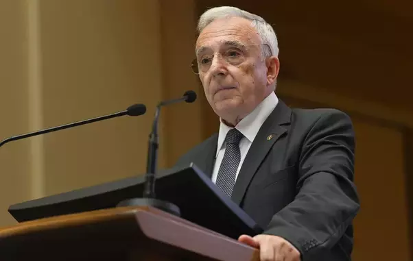 hepta_6581811-1-scaled