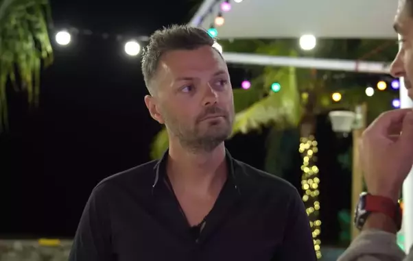 marius-avram-insula-iubirii-vila-fetelor-1