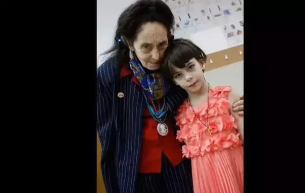 17-ani-de-cand-adriana-iliescu-devenea-cea-mai-batrana-mama-din-lume-cum-arata-astazi-eliza-fiica-ei