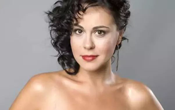 1-mirela-zeta-3