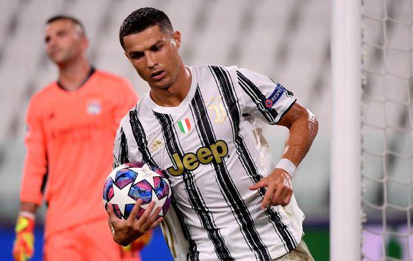 Mama lui Cristiano Ronaldo, dezvăluiri șocante despre viața celui mai bun fotbalist din lume: "Am alergat până la epuizare, am vrut să-l avortez!"