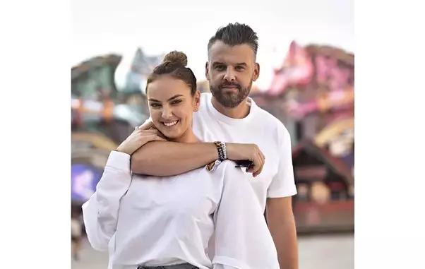 Roxana Ionescu și Tinu Vidaicu au împlinit doi ani de căsnicie. Ce mesaje și-au trimis cei doi cu ocazia aniversării