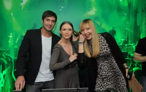 Adela Popescu Roxana Iliescu si Radu Valcan