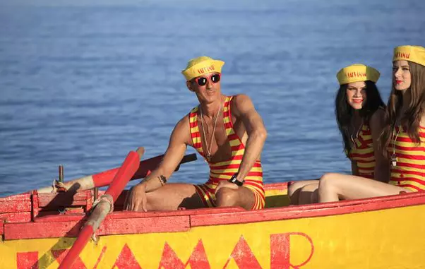 Imagine din clipul Viva Mamaia!