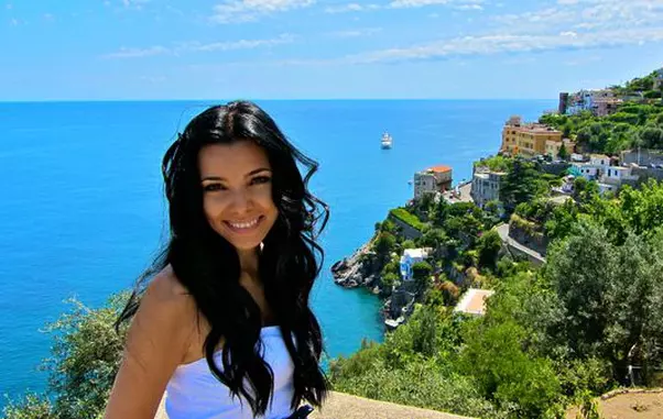 Corina Caragea vacanta