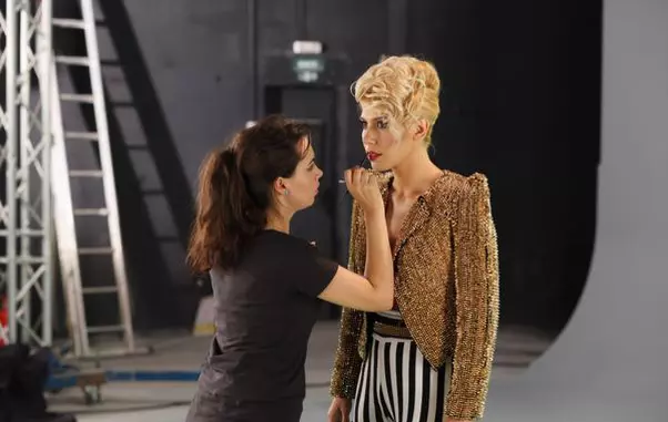 ore, videoclip Bad boy is back