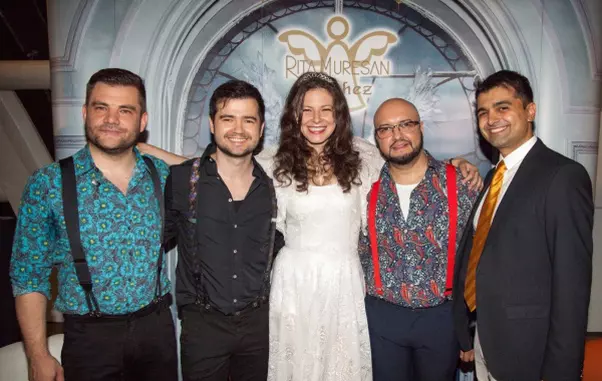 Membrii formatiei 3SE, Rita Muresan si proprietarul Lashez Ali Ishan Erdem