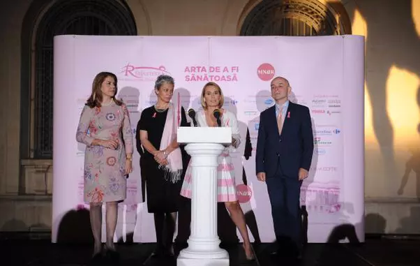 Mihaela Geoana, Oana Pellea, Andreea Esca și Călin Stegerean ( Directorul MNAR)