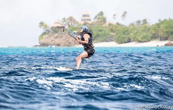 Barack Obama face kitesurfing