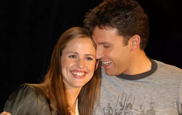 Jennifer Garner și Ben Affleck, în 2003, la o conferință de presă pentru filmul „Daredevil”, în care au jucat împreună.