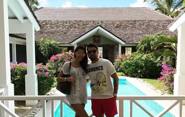 Sandra și Adrian Mutu petrec primele zile din an în Republica Dominicană