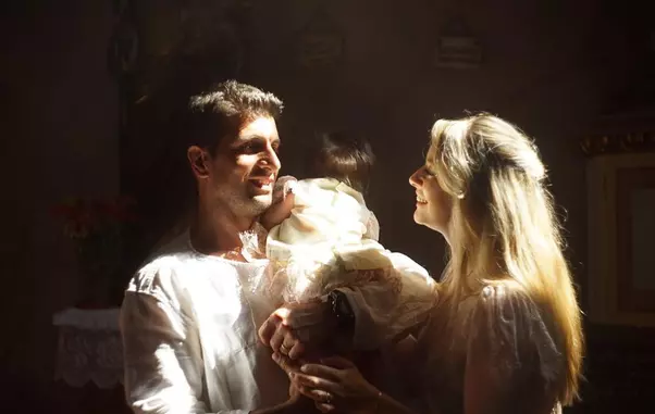 Laura Cosoi şi-a botezat fetiţa în Maramureş