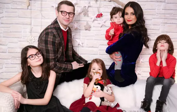 Anca Serea şi Adi Sînă au cinci copii