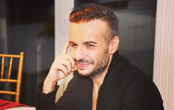 CEF62E30-176D-4DC5-84D5-FAE0770D03AA