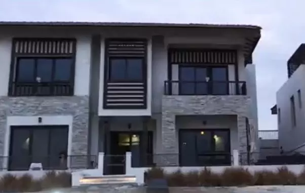 Casa Anamariei Prodan din Abu Dhabi