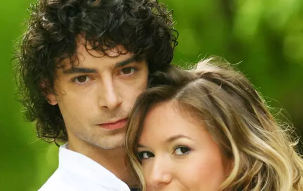 Adela Popescu și Dan Bordeianu au format unul dintre cele mai iubite cupluri de pe micul ecran, în anii 2000.