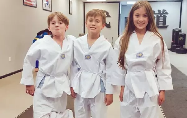 Caz unic în lume! Bărbatul a născut 3 copii