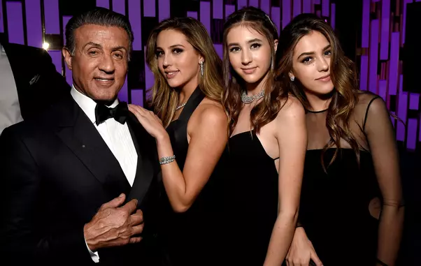 Fetele lui Stallonne