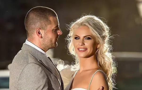 Hannelore şi Bogdan au divorţat şa câteva luni după nuntă