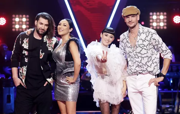 Andra pleacă de la Vocea României