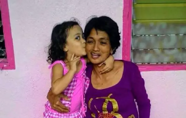 Bella Santiago şi-a adus fiica în România