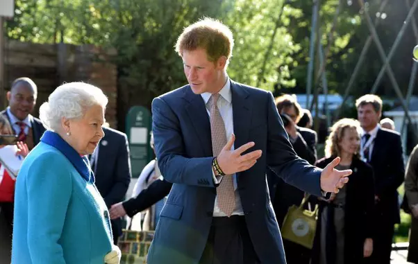 Prințul Harry este nepotul preferat al Reginei Elisabeta a II-a.