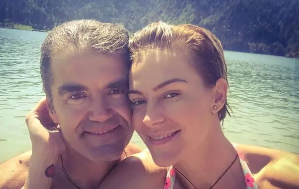 Roxana Ciuhulescu a fost în vacanță în Grecia cu soțul ei