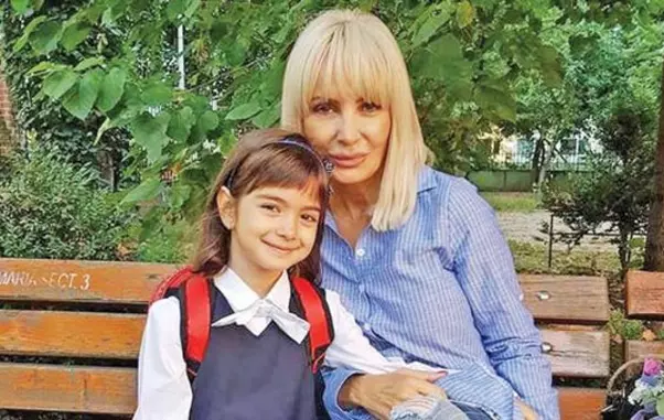 Daniela Gyorfi şi fiica sa, Maria