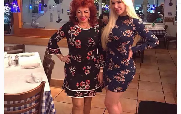 Carmen Harra şi fiica ei