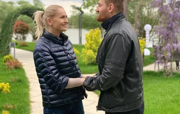 Cătălin şi Georgiana Moroşanu s-au cunoscut pe internet