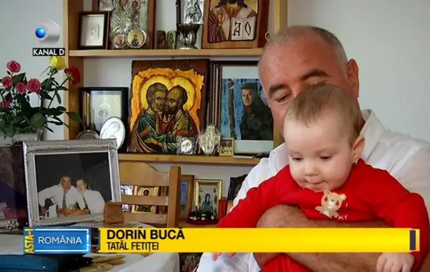 Dorin şi Marcela Bucă sunt fericiti ca micuta Gabriela le alina dorul de Andrei, fiul pe care l-au pierdut în tragedia Colectiv