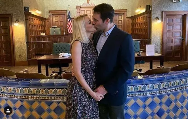 Catrinel Sandu s-a căsătorit cu Steve.