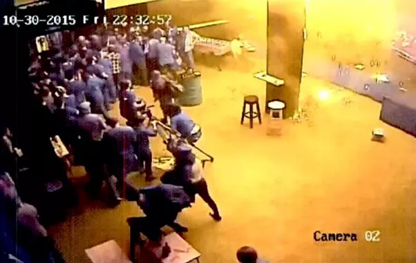 Imagini din clubul Colectiv