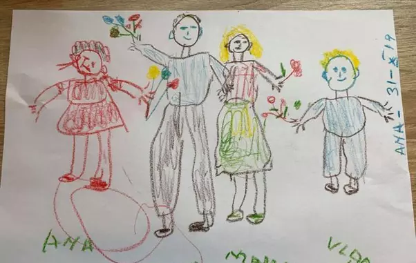 Simona Gherghe a primit acest desen din partea fiicei salle