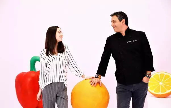 Chef Sorin Bontea are doi copii