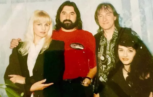 Trupa Gama, formată din Gheorghe Gheorghiu, Mihai Constantinescu şi iubitele lor, Anca Ţurcaşiu şi Anastasia Lazariuc