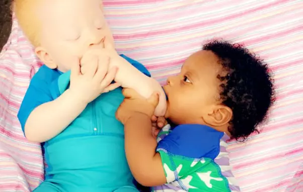 die-zwillinge-david-und-daniel-omirin