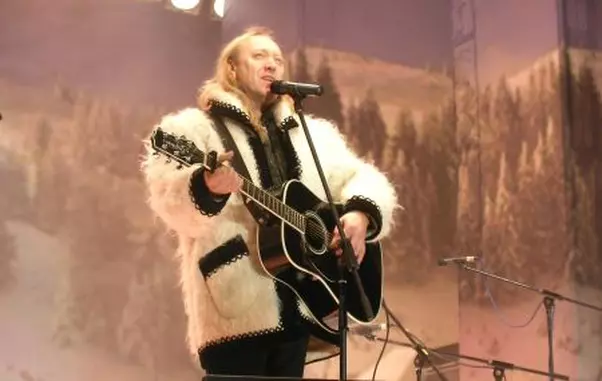 stefan-hrusca-cant-doar-colinde-rugaciune-video