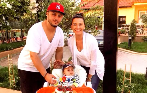 Claudia-Patrascanu_Gabi-Badalau_copil-1