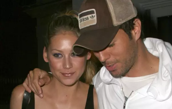Enrique Iglesias and Anna Kournikova Dine in Miami