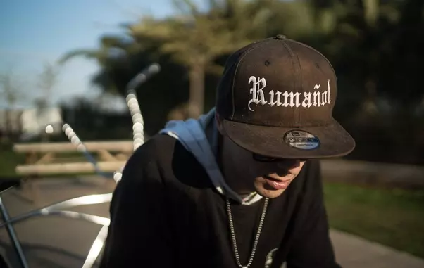 2019-04-01-20-05-46-1-1024×684