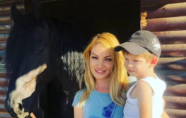 70925385_2462145183876944_2198043668001062912_n