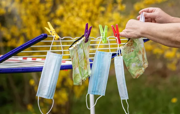 corona-5035180_1280-4