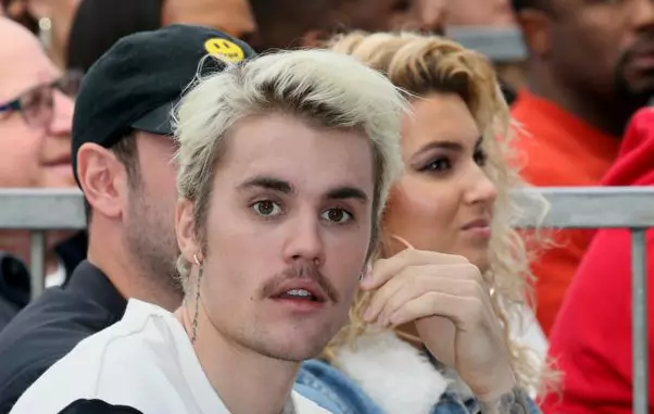 MjIyMGZhNmUxNDI2NTk4YWE1MDdmZmYxNTEw.thumb_