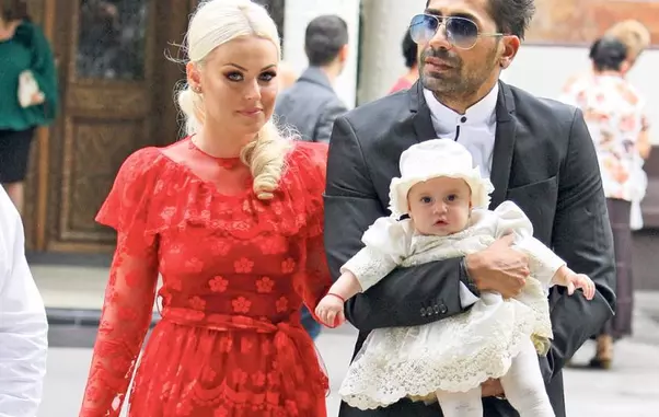 Connect-R-Misha-si-Maya1