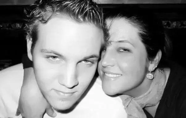 Nepotul-lui-Elvis-a-murit